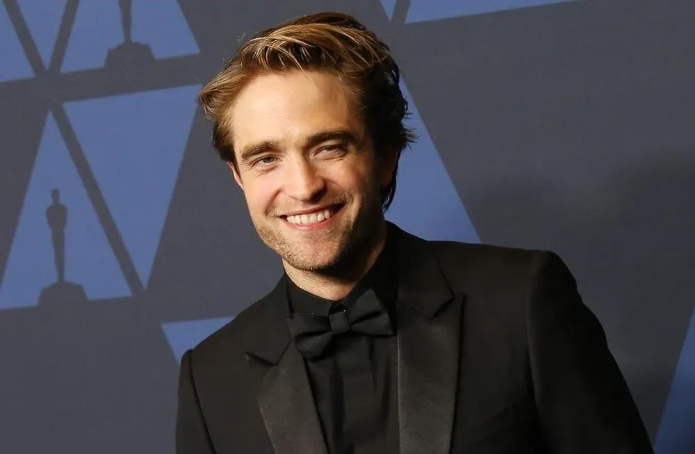 Mickey 17 está protagonizada por el actor Robert Pattinson