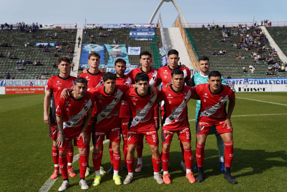 El Cruzado juega un partido clave frente al Torito marplatense cuando solo restan 4 fechas para que concluya el certamen.