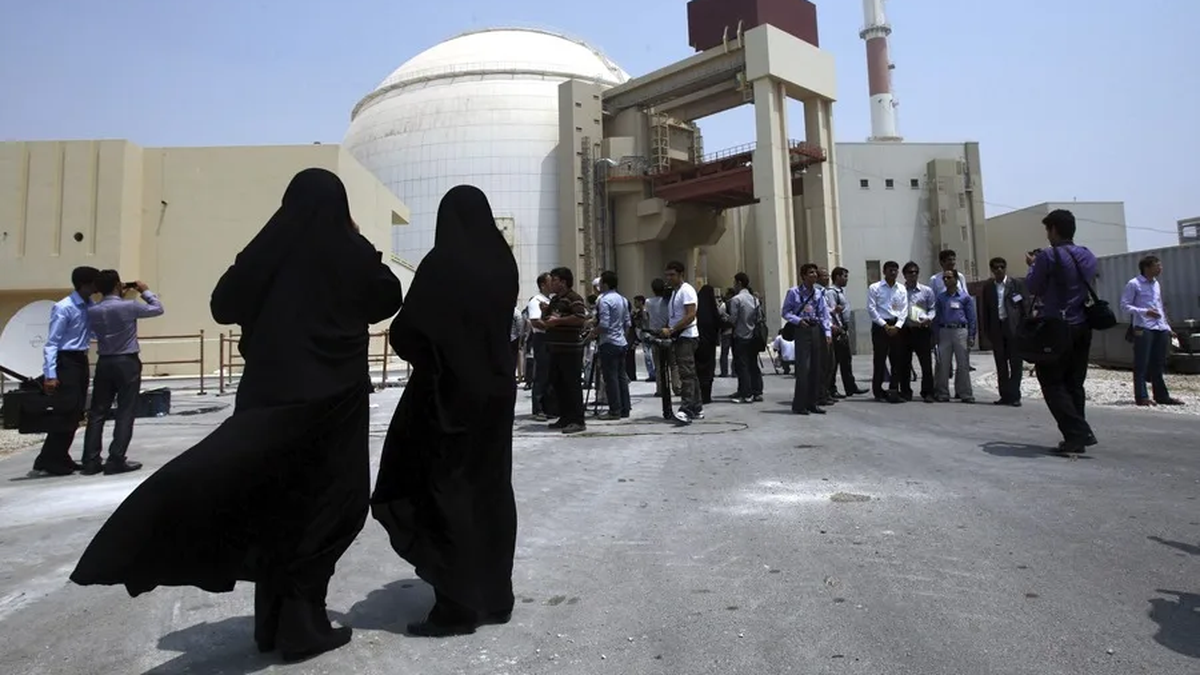 Un ataque en la central nuclear de Bushehr dejó un muerto y daños estructurales