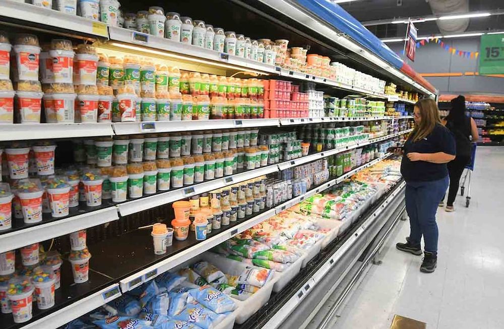 Los precios de los productos que integran la canasta de compras de supermercado aumentaron 238% en promedio en el último año. Foto: José Gutierrez / Los Andes