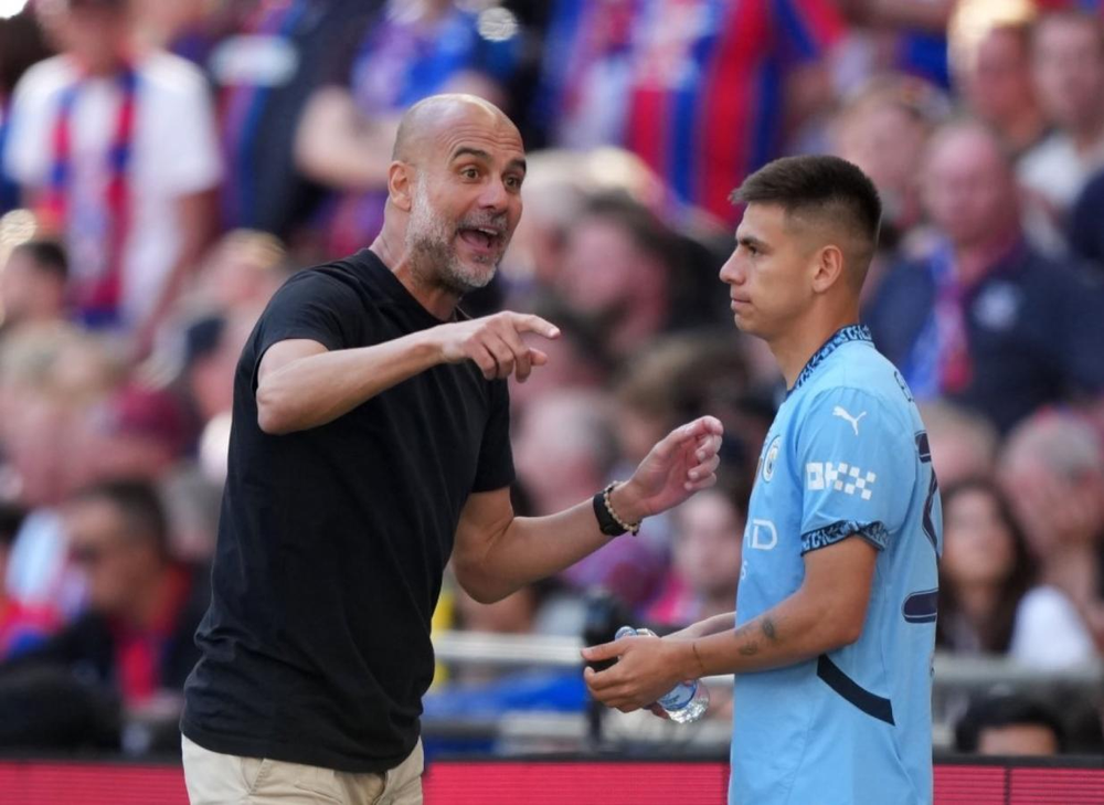 Pep Guardiola no ver&iacute;a con malos ojos una cesi&oacute;n para que Echeverri sume experiencia