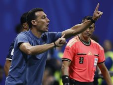 Lionel Scaloni tras la victoria ante Inglaterra: Somos únicos, esta gente nos llevó a ganar el partido.&nbsp;