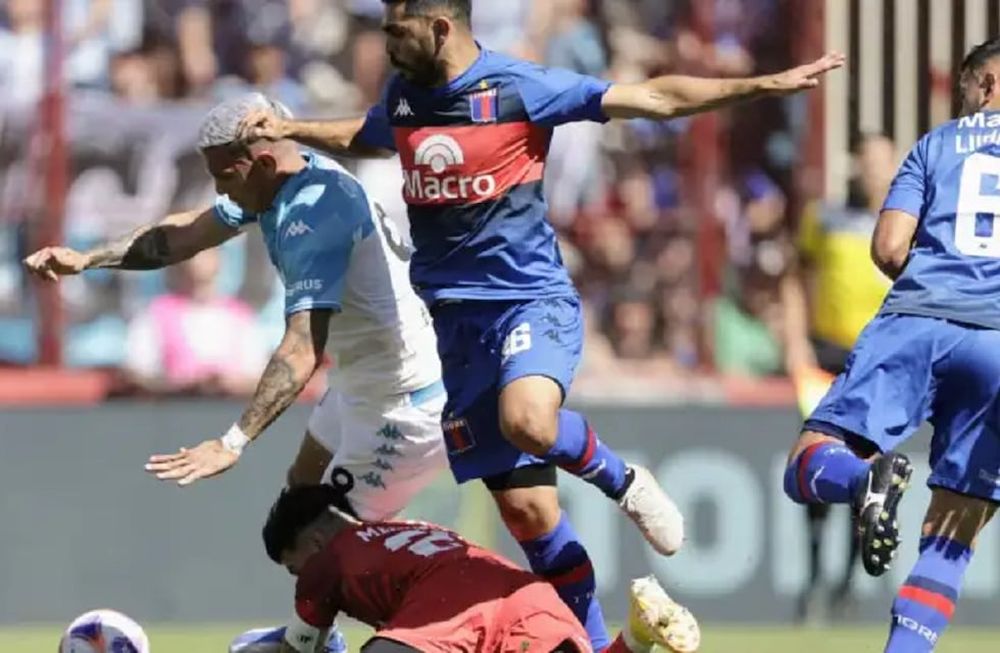 Enzo Copetti se retiro lesionado del Tomás A. Ducó. / Gentileza.
