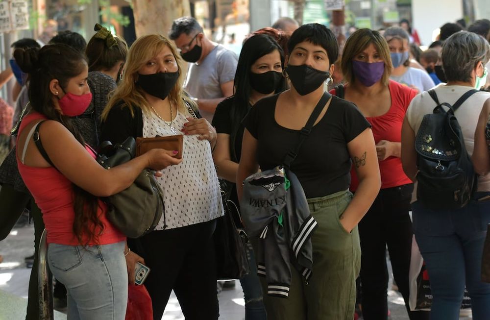 Cada provincia elige si se adhiere a las medidas correspondientes que pidió el gobierno nacional para frenar los contagios de Covid-19. Orlando Pelichotti / Los Andes