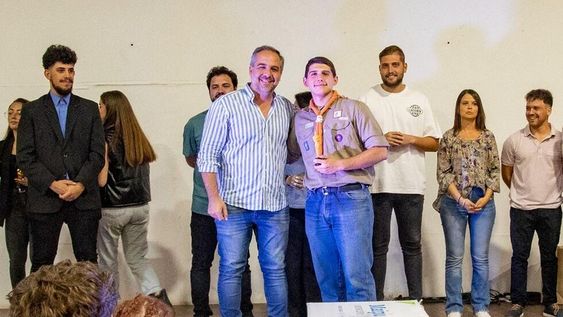 Maipú reconoció a jóvenes destacados
