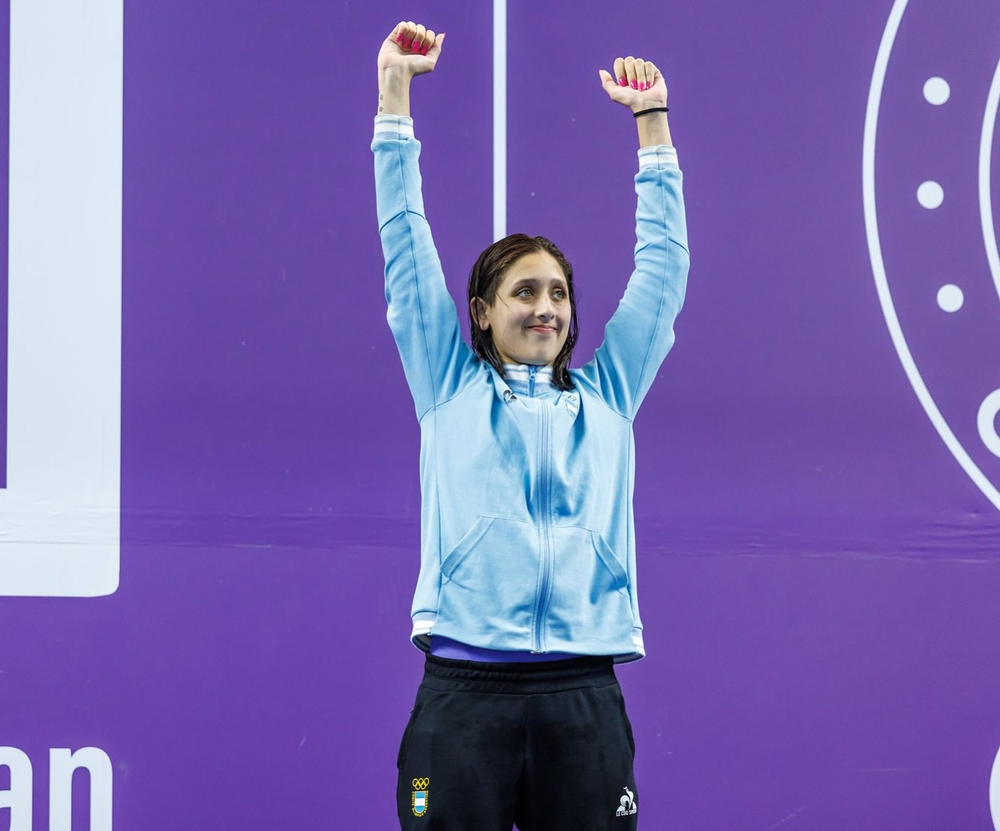 La Vikinga sigue brillando en el Mundial de Rumania, luego de conquistar el oro y consagrarse campeona del mundo en los 400mts combinados, hoy volvió a subirse al podio al concluir segunda en los 800mts libre.&nbsp;