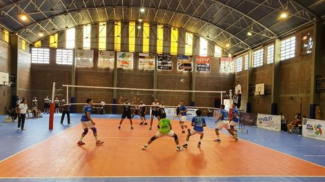 Los Andes | Fundamental. La Fundación se repuso del traspié inicial y hoy tiene un duelo contra un rival directo de la zona: ICAI de San Luis. / Gentileza.