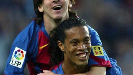 El mensaje de Messi a Ronaldinho: El fútbol no se olvidará de tu sonrisa jamás