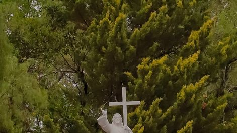 El Cristo de las Viñas, un punto de encuentro de los maipucinos en Semana Santa
