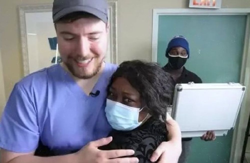 Un youtuber financió 1000 operaciones - Captura de video - Mr Beast