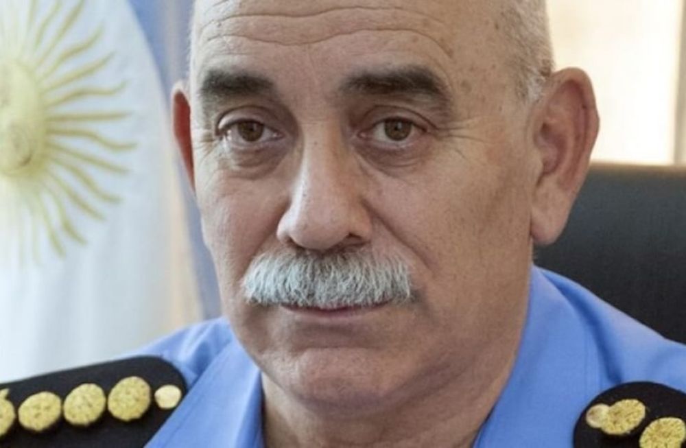 El ex jefe de la Policía y ex Diputado en Chubut, Juan Luis Ale, fue condenado por haber cometido abuso sexual a las hijas de su pareja cuando eran menores de edad.