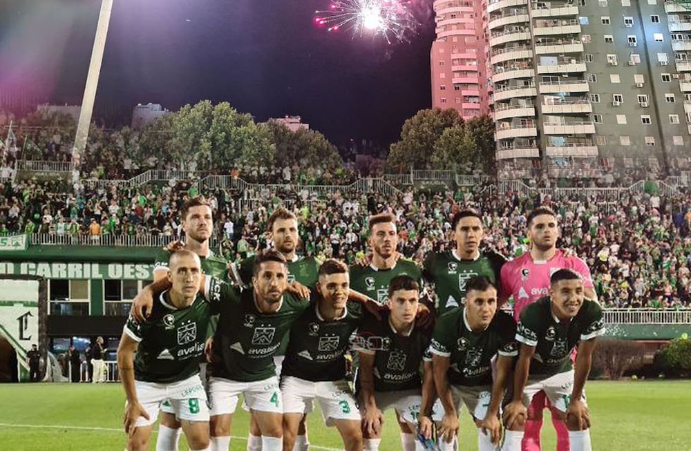 Ferro se clasificó a las semifinales por el segundo ascenso.