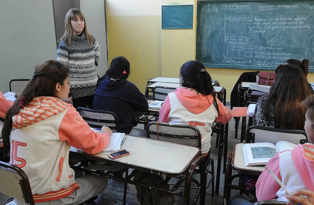 La mayoría de alumnos en esta situación son los que salen del sistema privado para pasarse al público y otros que repiten. | Imagen ilustrativa / Los Andes