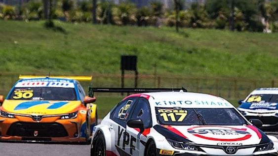 Matías Rossi debió abandonar en la última del fin de semana