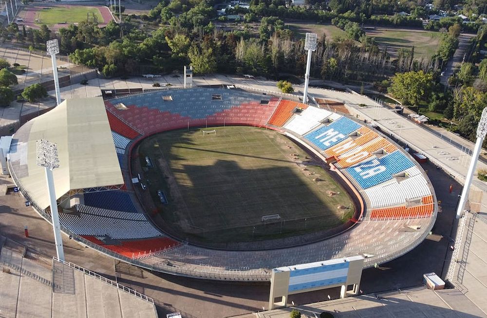 El estadio Malvinas Argentinas cumple hoy 45 años: un patrimonio arquitectónico, deportivo, cultural y social de la provincia. Foto: Marcelo Rolland / Los Andes