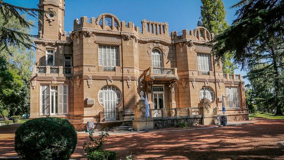 una noche magica entre leyendas y tradicion en el museo del vino en maipu