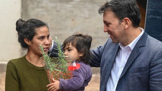 Cuatro familias del Oeste de Godoy Cruz recibieron su ecocasa