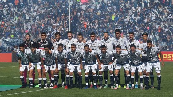 Futbol Primera Nacional, Independiente Rivadavia vs. Almirante Browm en el estadio Bautista Gragantini de Ciudad.Foto: Jose Gutierrez