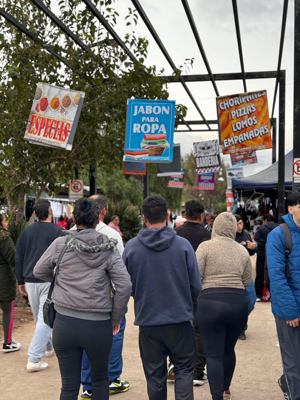 Ferias de lo usado, el nuevo furor en Mendoza que no distingue clases sociales