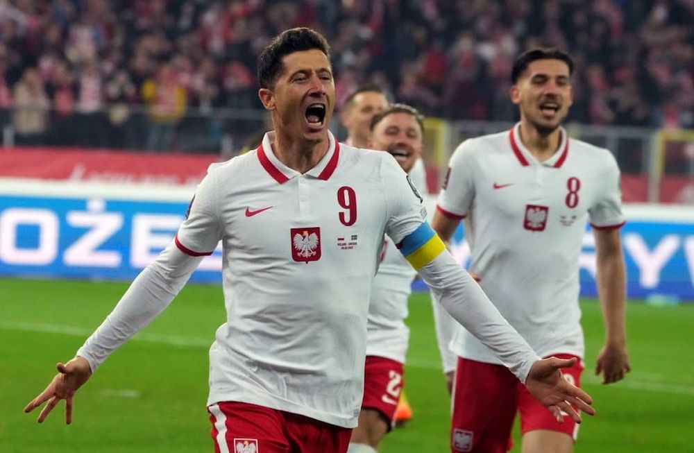 Lewandowski, la gran figura de Polonia. Será rival de Argentina el 26 de noviembre por la tercera fecha del grupo C.  (AP)