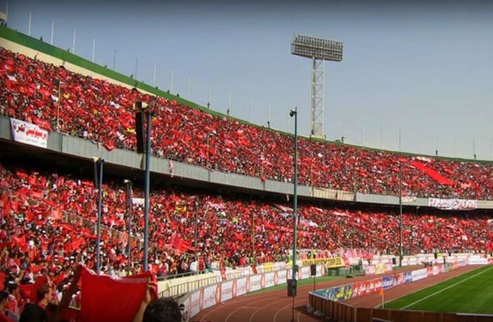 El extraño club que tiene la mejor hinchada del mundo