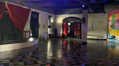 Los Andes | Universidad de las Madres desmiente las acusaciones sobre un boliche clandestino y denuncia persecución política (Foto: Twitter adunma).