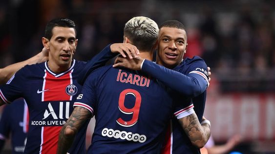 Los tres argentinos (Icardi, Di María y Paredes) fueron titulares. Los tres argentinos (Icardi, Di María y Paredes) fueron titulares.