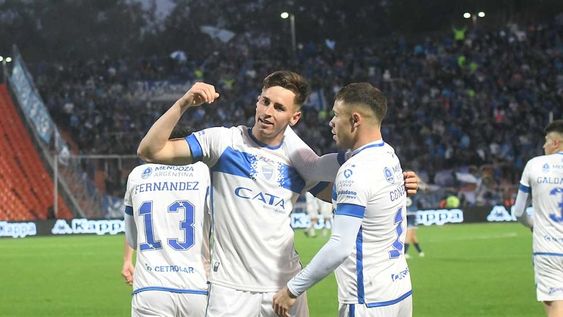 Godoy Cruz, por el momento, es el único equipo de Mendoza que juega en Liga Profesional. ¿Se le sumará la Lepra, Maipú o Gimnasia? Foto: José Gutiérrez / Los Andes