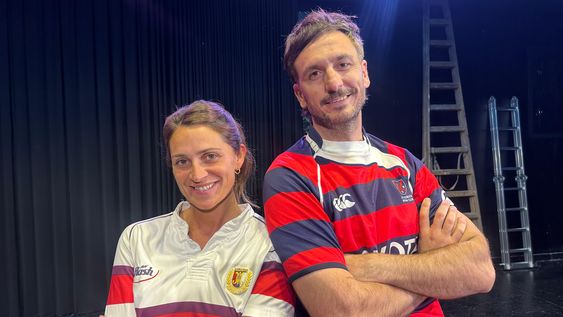 Julieta Dora y Santiago Caranza dos apasionados de la actuación, el teatro y los deportes.