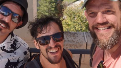 Los Andes | El viaje de sus vidas: son mendocinos y llevan recorridas 30 ciudades de España con la música callejera. Foto: Gentileza Adiós Muchacho Feliz