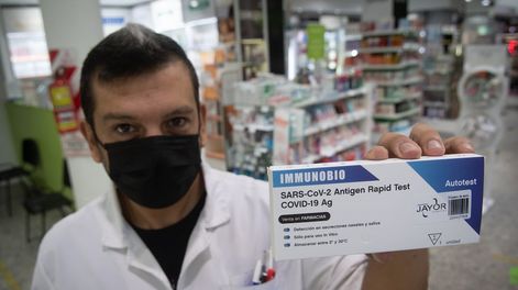 Los Andes | Ya están a la venta los Autotest o test rápido para Covid-19 en las farmacias de Mendoza Foto: Ignacio Blanco / Los Andes