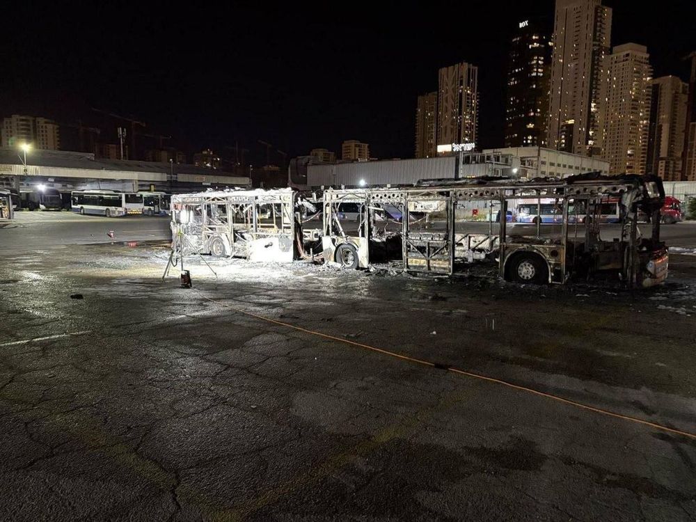 Tres autobuses explotaron en Israel.&nbsp;