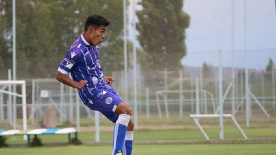 El jugador puntano Marcelo Freites es uno de los casos de Covid-19 en el Tomba y habría estado en su localidad, Unión, y habría cruzado en forma ilegal. / Gentileza.
