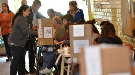 Democracia: ¿realidad o ficción? - Por Magister Fabiana Mastrangelo