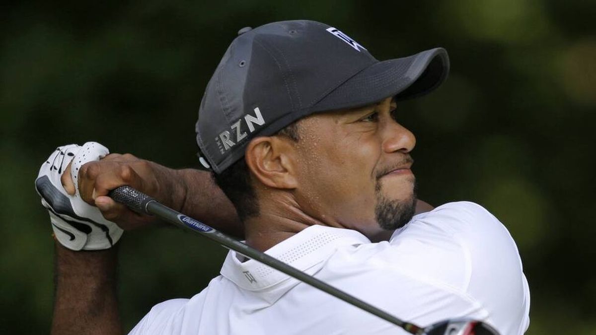 Tiger Woods volcó en una ruta del Estado de Florida