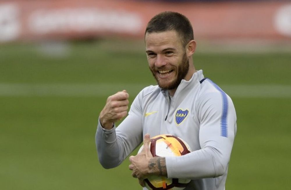 El ex Boca Nahitan Nandez tiene una orden de captura tras ser acusado de violencia de género por su ex mujer.
