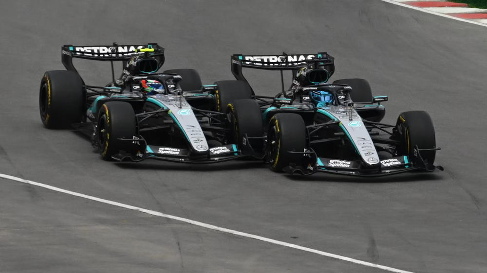 George Russell y Kimi Antonelli protagonizaron roses durante la carrera Sprint en Canadá, en una lucha interna que marcó la competencia de Mercedes.