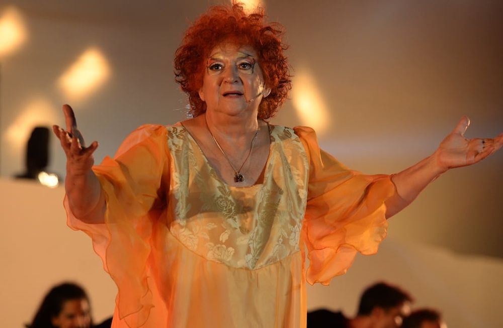 La madre del teatro mendocino falleció en la mañana de ayer. Sus seres queridos y allegados la despidieron anoche en un acto célebre.