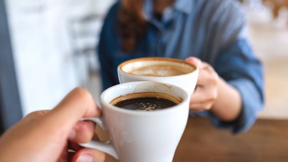 Estudiantes denunciaron que fueron agredidos en un café del centro