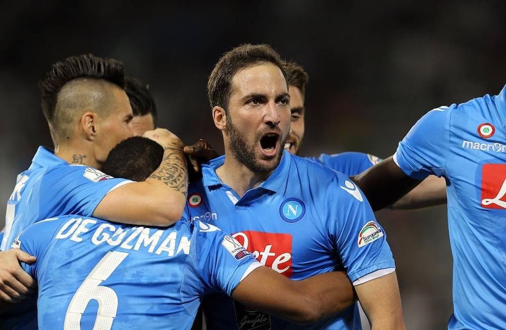 El Nápoli de Higuaín fue más que la Juve de Tevez y ganó la Supercopa