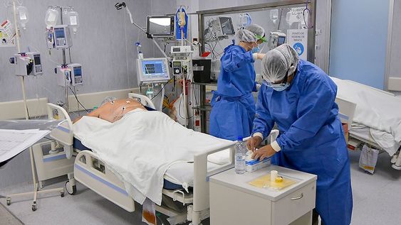 Unidad de Terapia Intensiva en el Hospital Central, que recibió numerosas internaciones por Covid desde el inicio de la pandemia. Foto: Orlando Pelichotti