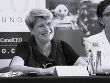 anna fores, pedagoga espanola: si por cada cosa que necesitan se le da una pantalla, estamos perdiendo otro tipo de relacion con nuestros hijos