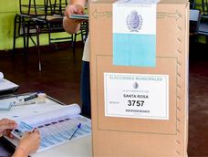 El gobernador ratificó la continuidad de las PASO en Mendoza, en medio de la negociación nacional para modificar el régimen electoral.