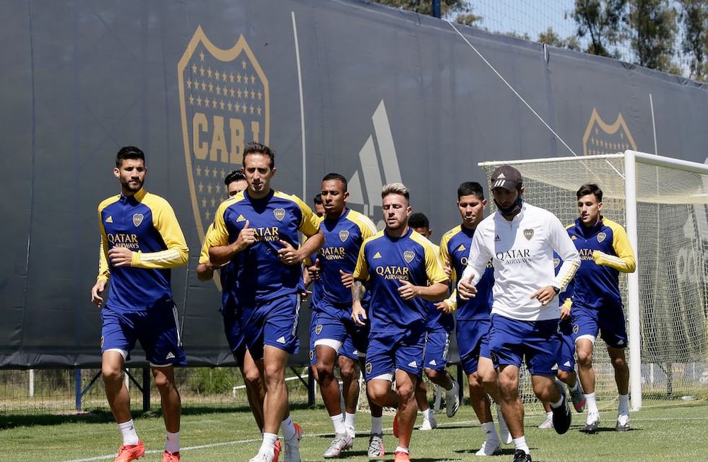El DT Miguel Angel Russo aún no confirmá el equipo titular para enfrentar a Racing por la Copa. / Gentileza: Prensa CABJ.