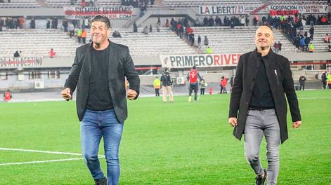 Los Andes | FELICIDAD. Así se mostró la dupla técnica bodeguera tras el resonante triunfo en el Monumental. Hay que darle importancia, expresó Orsi.