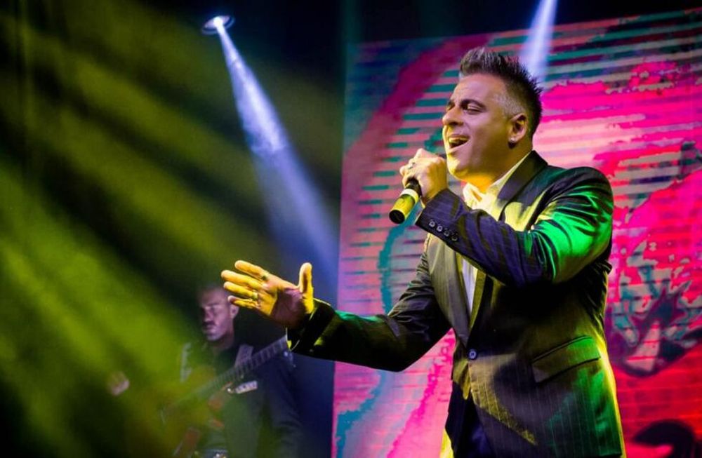 El coreógrafo y cantante forma parte del espectáculo Bien Argentino.