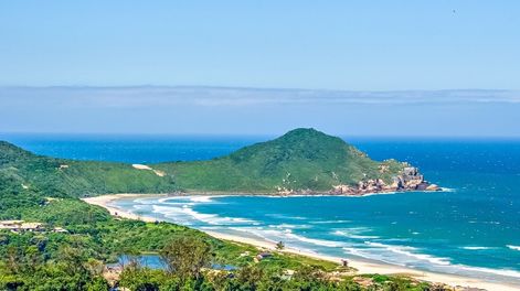 El paraíso escondido entre morros a 3 horas de Argentina, ideal para este verano