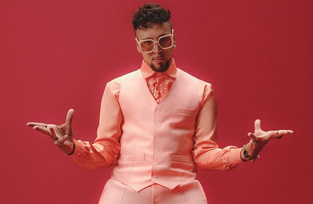 Presenta su Funky Lation Tour.