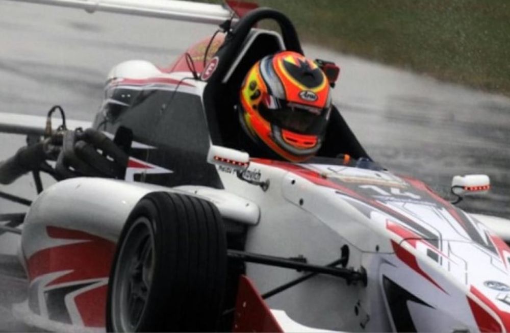 Polakovich festejó en la segunda de la Fórmula Renault 2.0