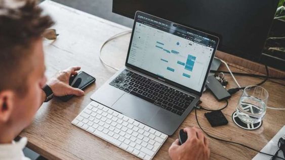 Los docentes podrán comprar tecnología en 36 cuotas